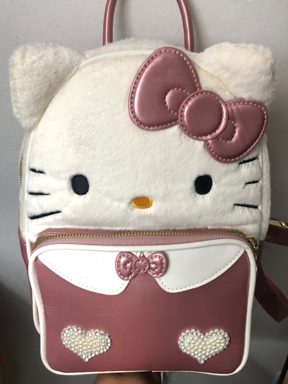 HER UNIVERSE 💕 Hello Kitty Plush Backpack